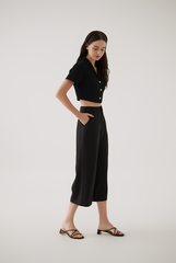 Skylar Cropped Culottes in Black