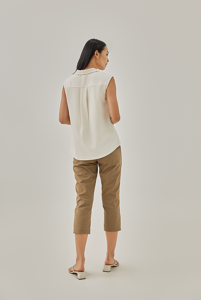 Tori Tapered Crop Pants in Taupe