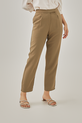 Gracia Straight Leg Pants in Khaki