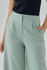Charlena Bandless Waist Cropped Pants