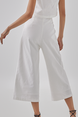 Tracey Cropped Pants in white