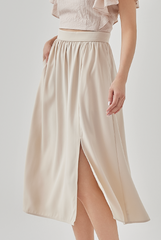 Evy A-Line Skirt With Slit in Powder