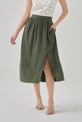 Evy A-Line Skirt With Slit in Tea
