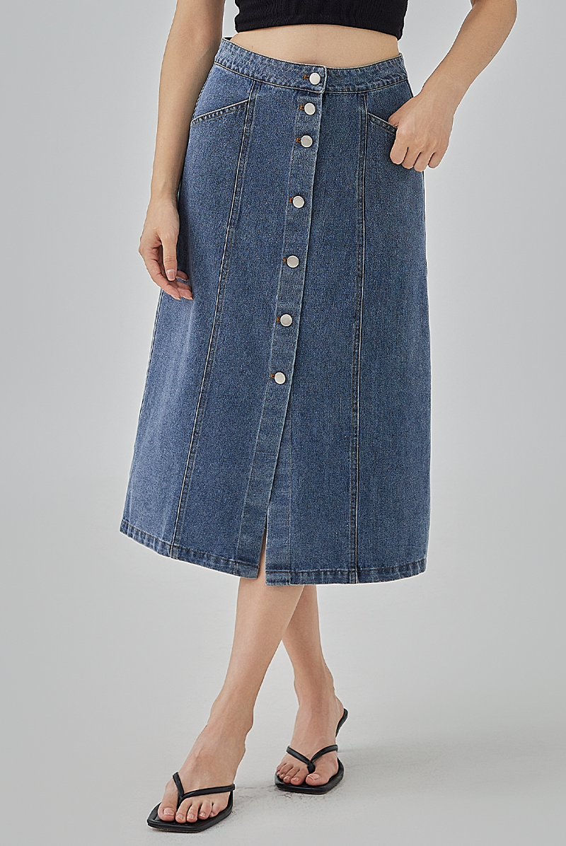 Cherie Denim Button-Up Skirt in Dark Denim
