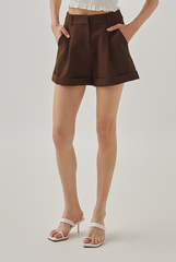 Kensly Cuffed-Hem Shorts in Walnut