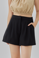 Kell Double Pleated Shorts in Black