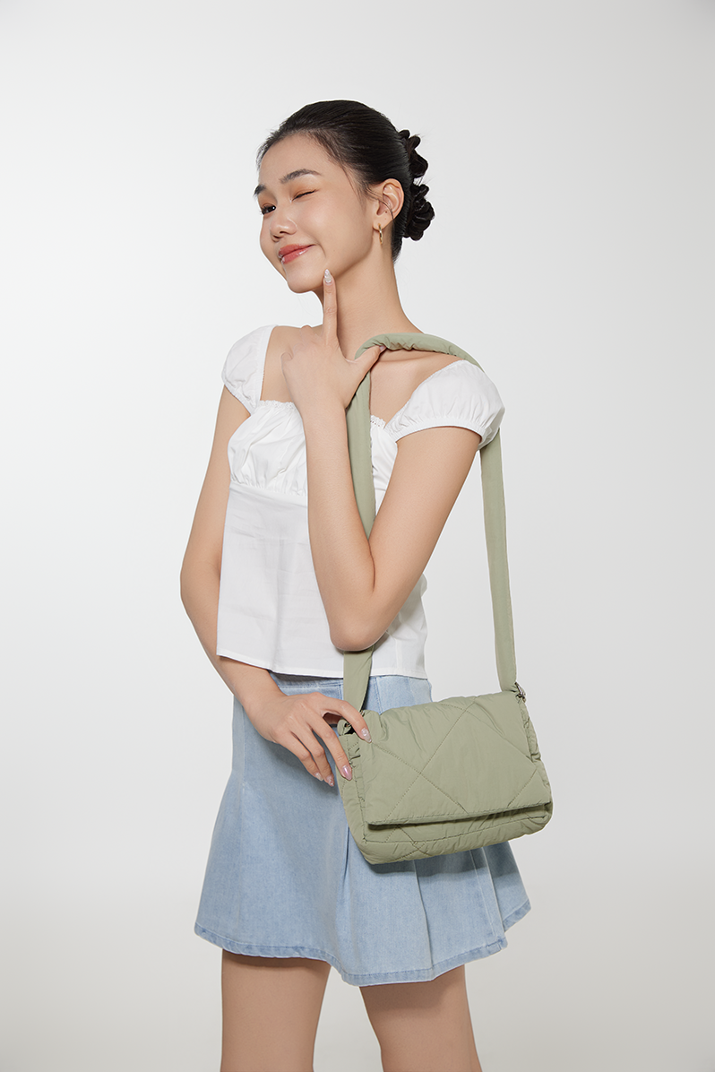 Mini Cloud Carry Bag