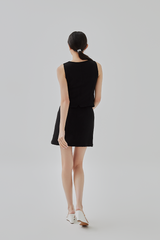 Kandice V-Neck Vest in Black