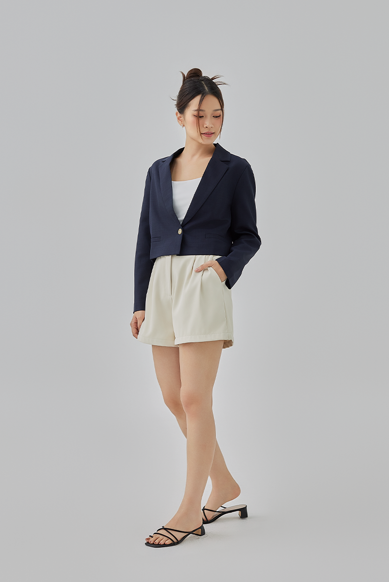 Kelyn Cropped Single Button Blazer in Navy Blue