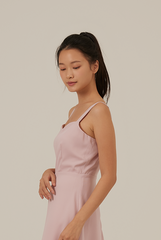 Judy Sweetheart Ruffle Dress in Light Pink