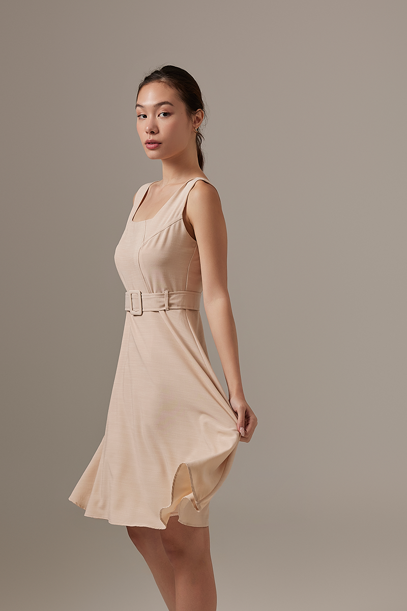 Alessa Belted Dress in Eggshell