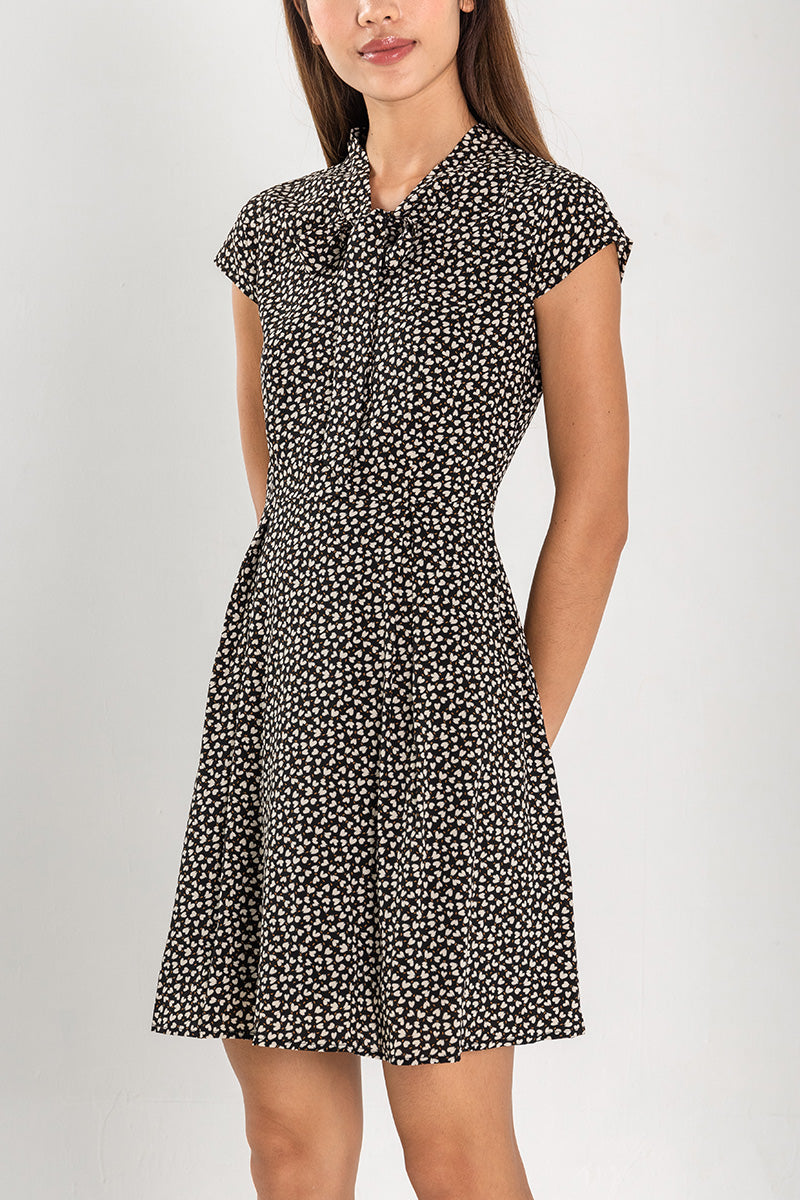 Annabelle Patterned Dress in Black
