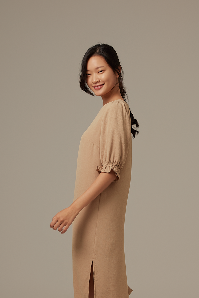 Roxian Puffy Dress in Khaki