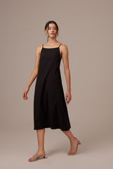 Regina Midaxi Dress in Black