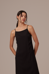 Regina Midaxi Dress in Black