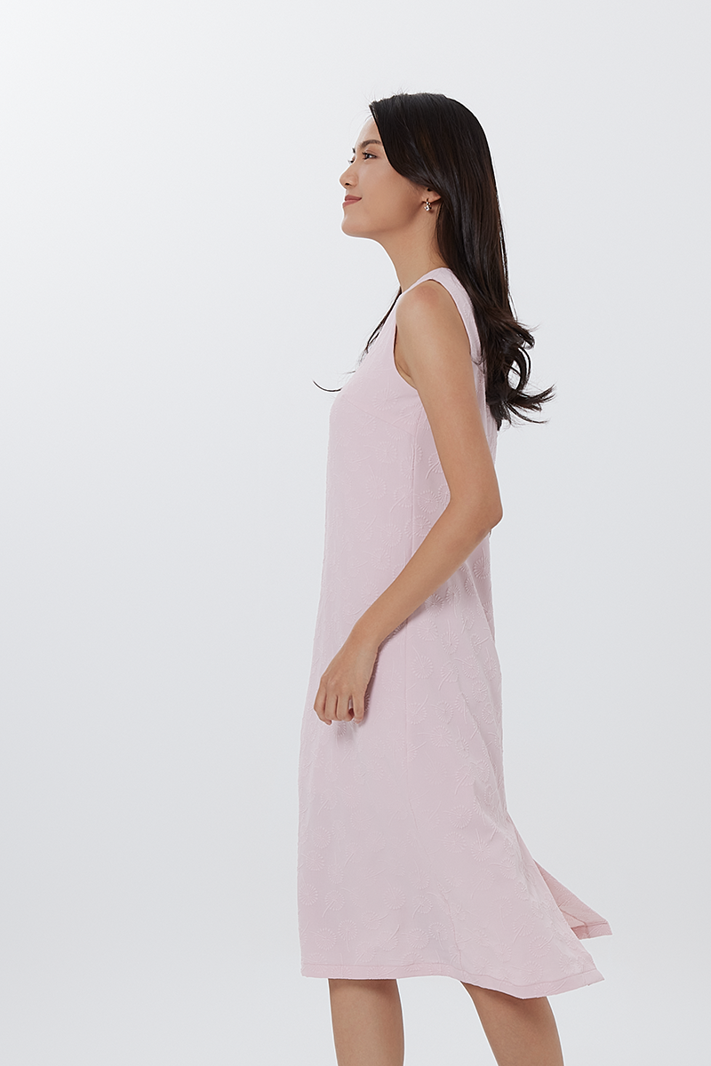 Sienna Dandelion Textured Dress in Pink