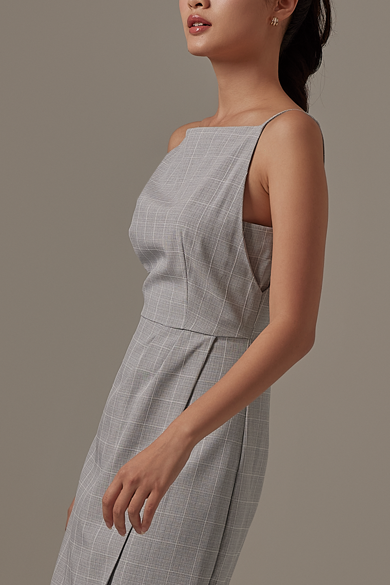 Wynne Wrapped Midi Dress in Grey