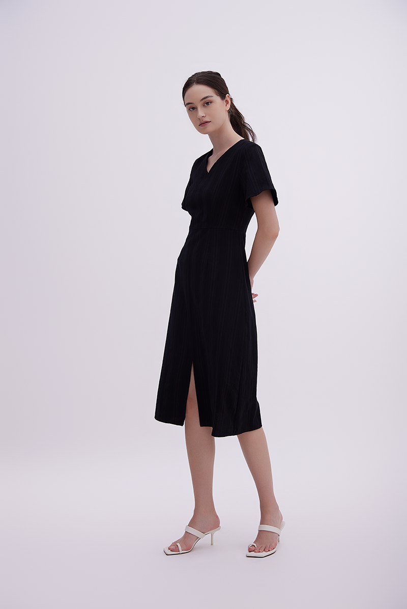 Cadynn Front Slit Dress in Black