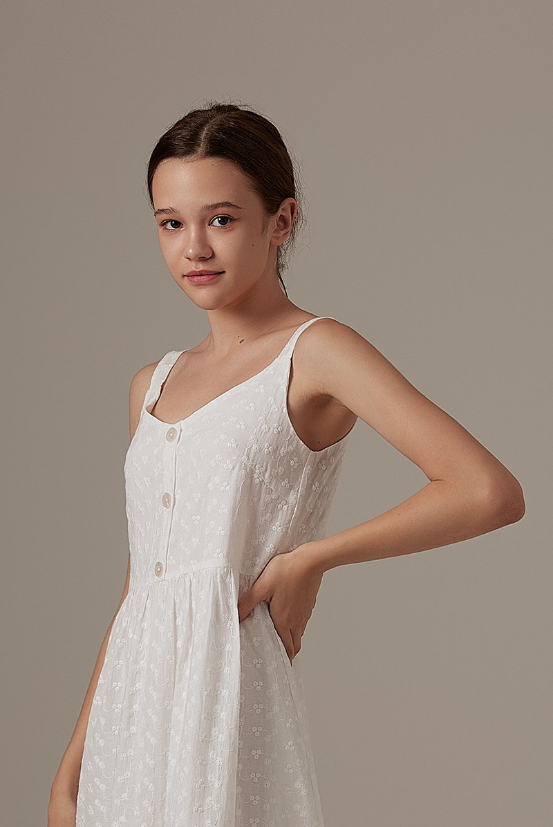 Percyn Floral Embroidered Dress in White