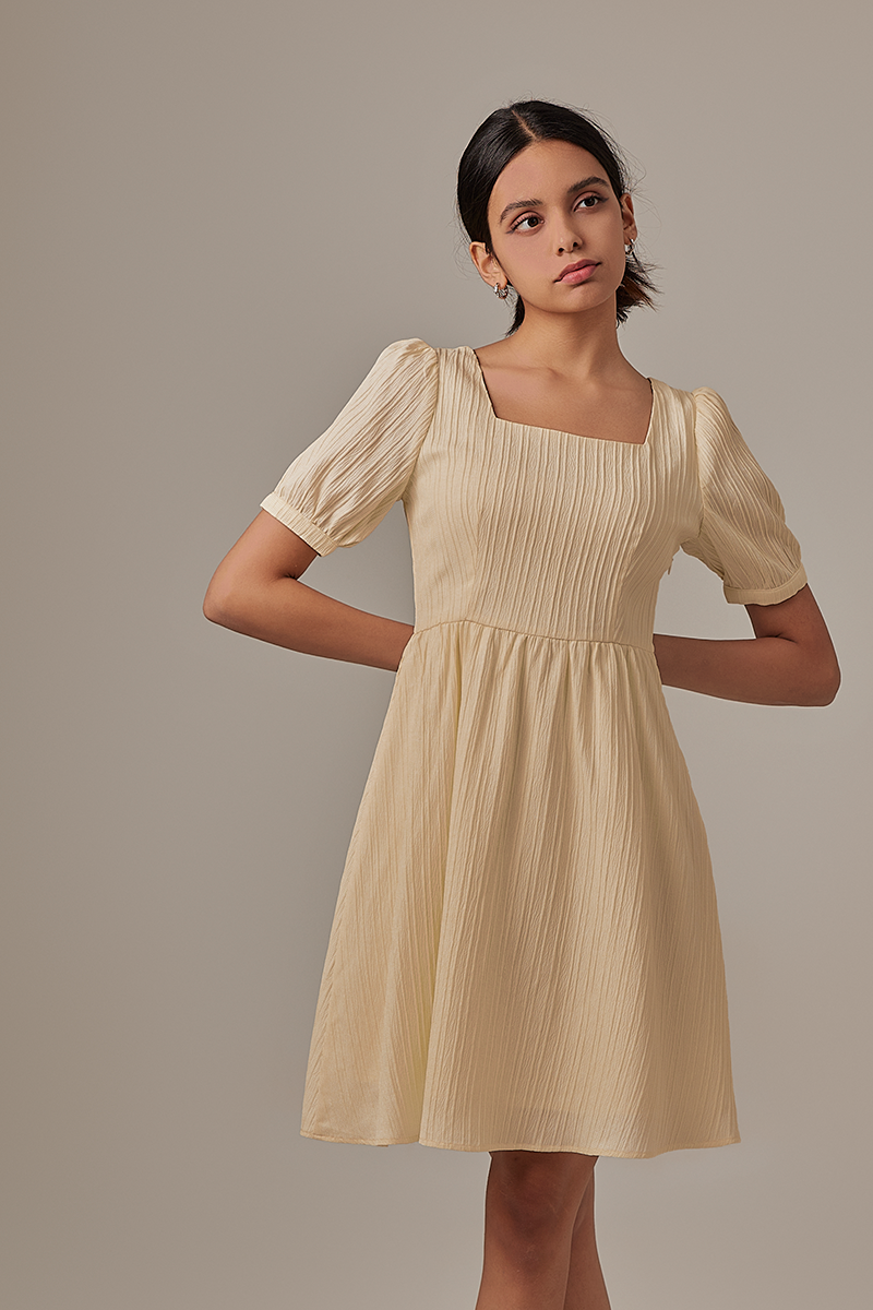 Teagan Puff Sleeves Dress in Vanilla