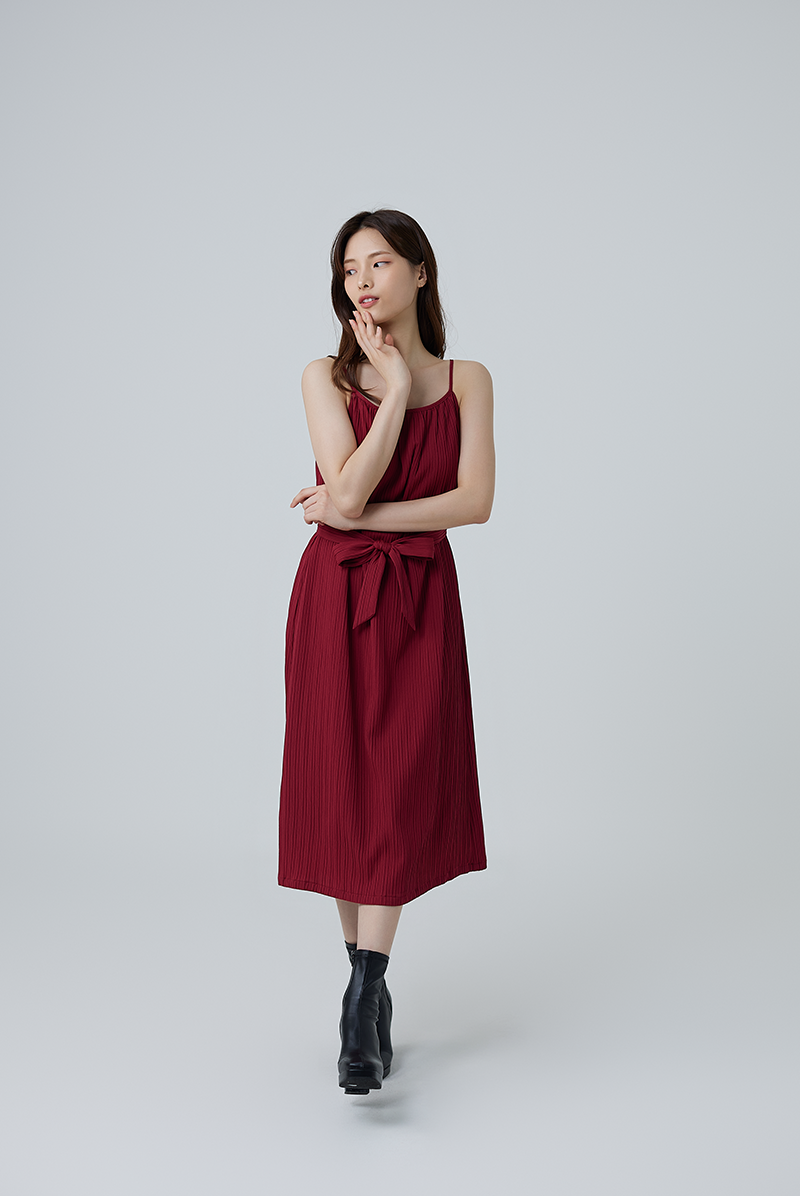 Mariena Ribbon Midi Dress in Cherry