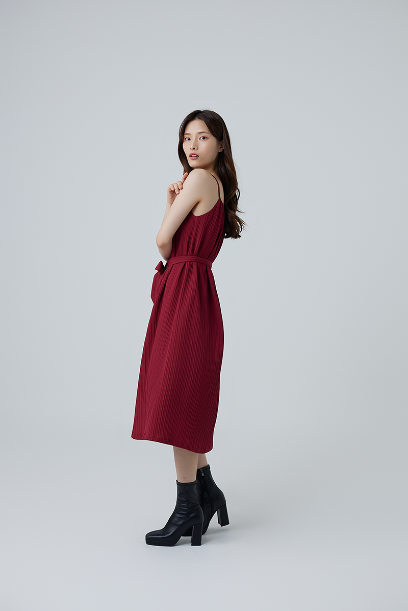 Mariena Ribbon Midi Dress in Cherry