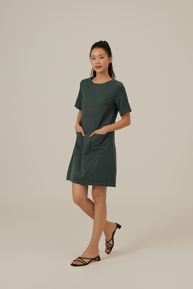 Nielyn Short-Sleeved Dress in Emerald