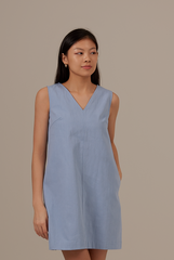 Jan Shift Dress in Light Blue