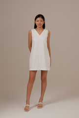 Jan Shift Dress in White