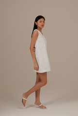 Jan Shift Dress in White