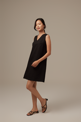 Lynn Textured Shift Dress in Black