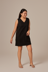 Lynn Textured Shift Dress in Black