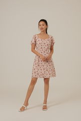 Everlyn Floral Sweetheart Dress in Pink