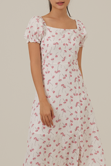 Adelyn Puff Sleeves Floral Dress in Raspberry
