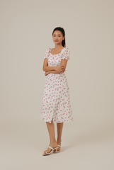 Adelyn Puff Sleeves Floral Dress in Raspberry