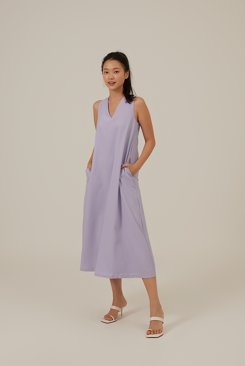 Tinlyn Ribbon V-neck Dress in Lilac