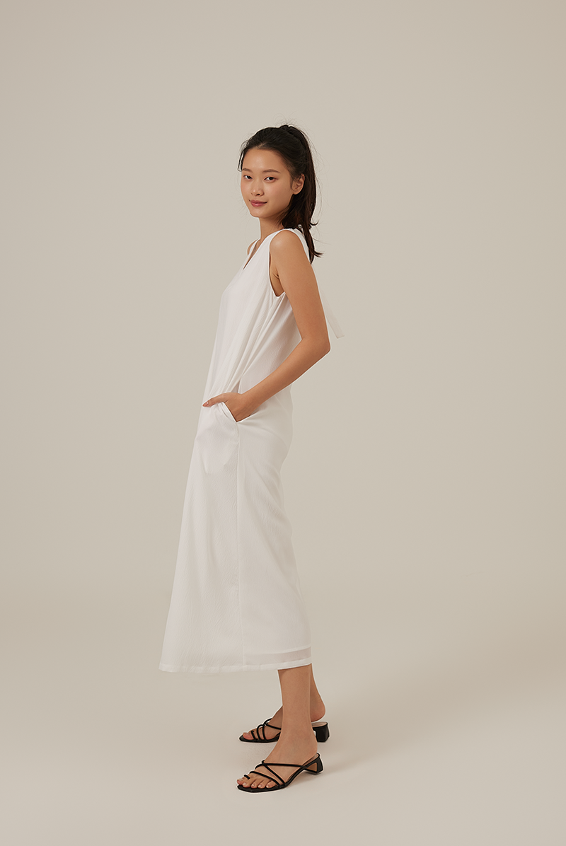 Tinlyn Ribbon V-neck Dress in White