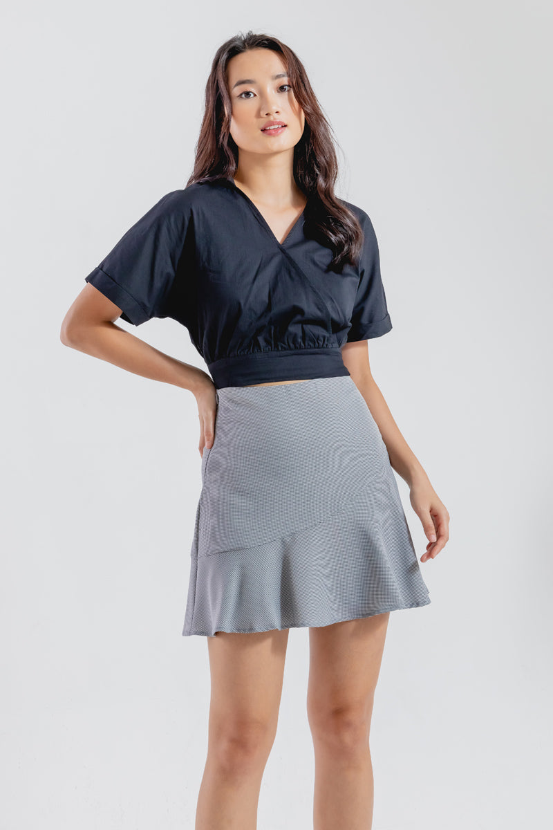 Yasmin Cuffed Sleeves Top in Black