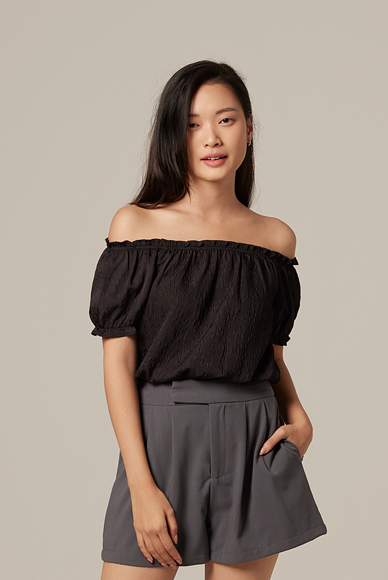Rumi Off Shoulder Textured Top in Black