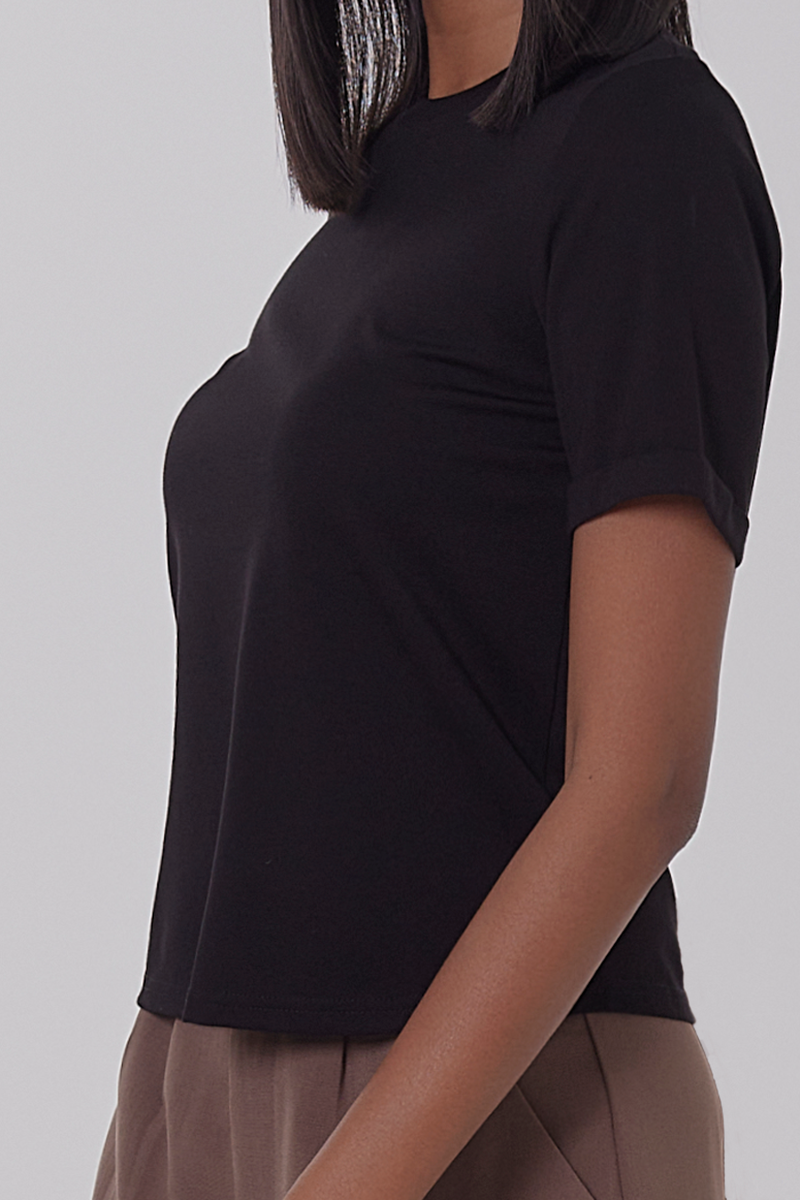 Odella Fitted Top in Black
