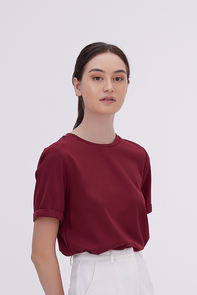 Odella Fitted Top in Burgundy