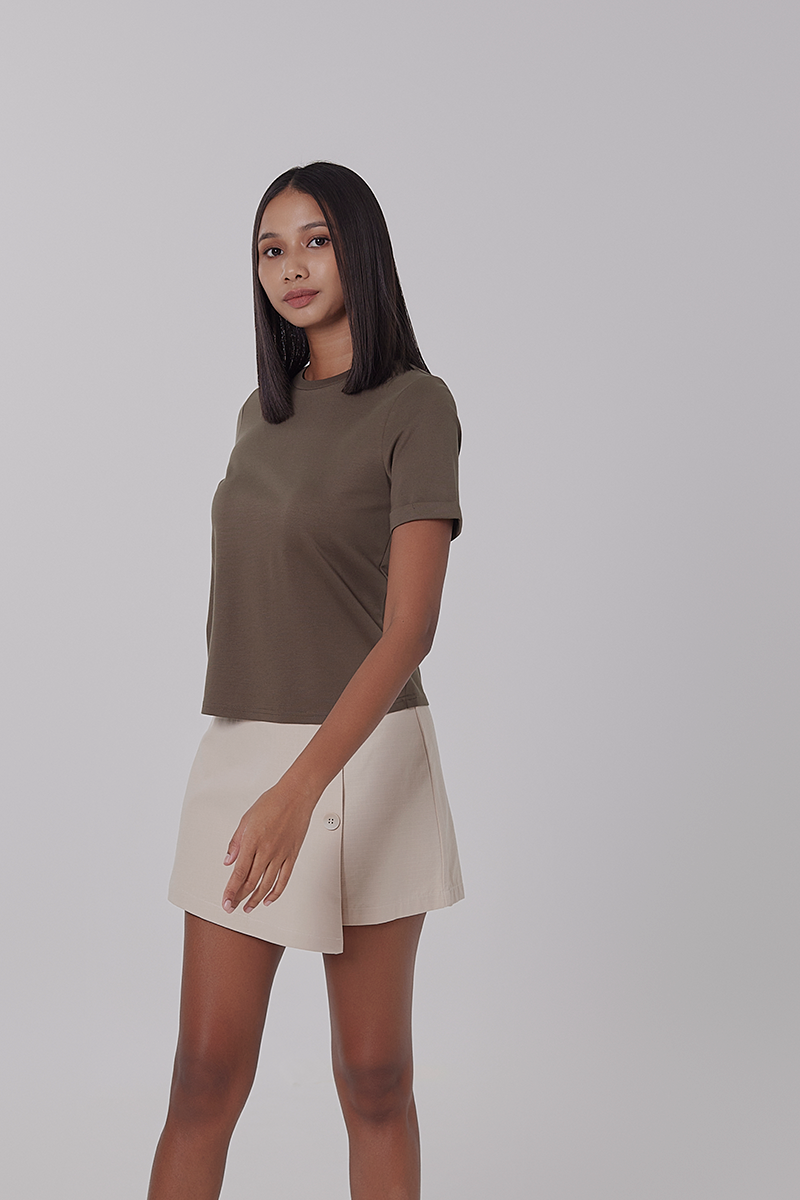 Odella Fitted Top in Olive