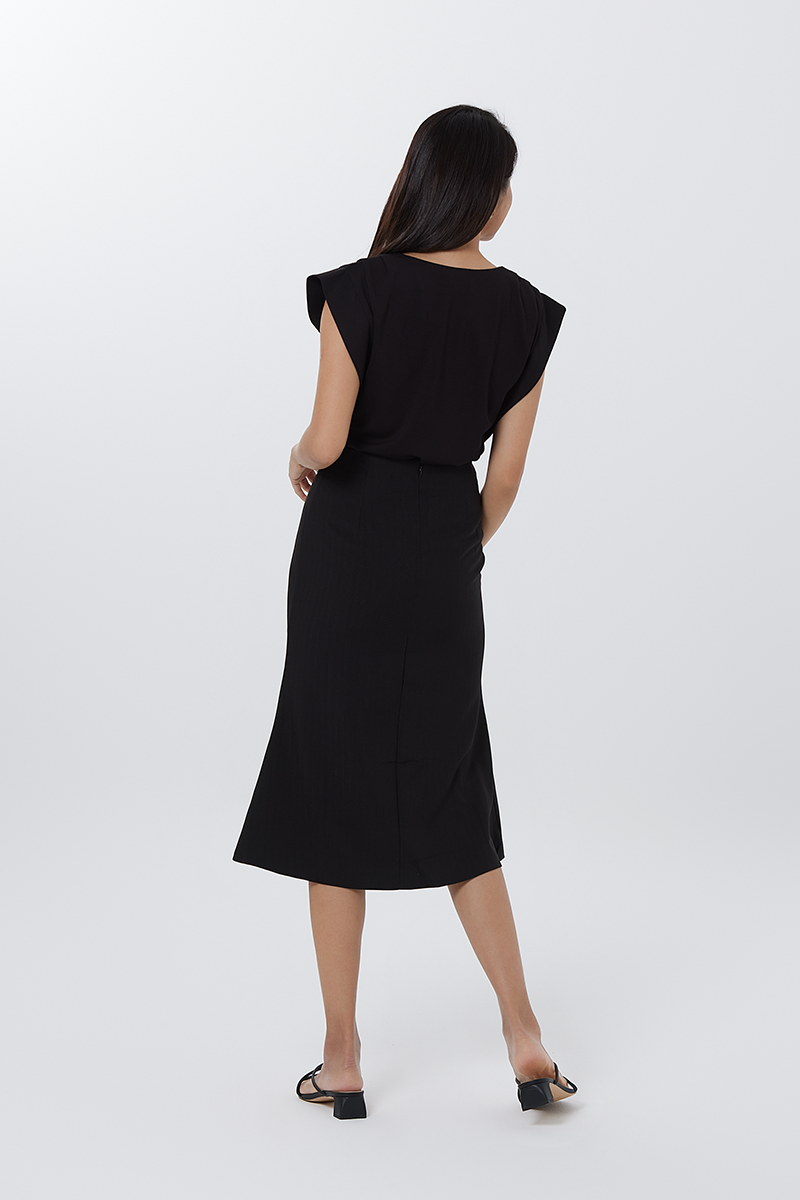 Josie Cuff Panel Sleeve Top in Black