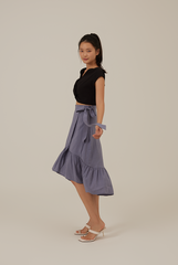 Gillian Front Twist Top in Black