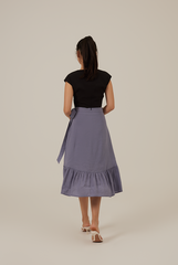Gillian Front Twist Top in Black