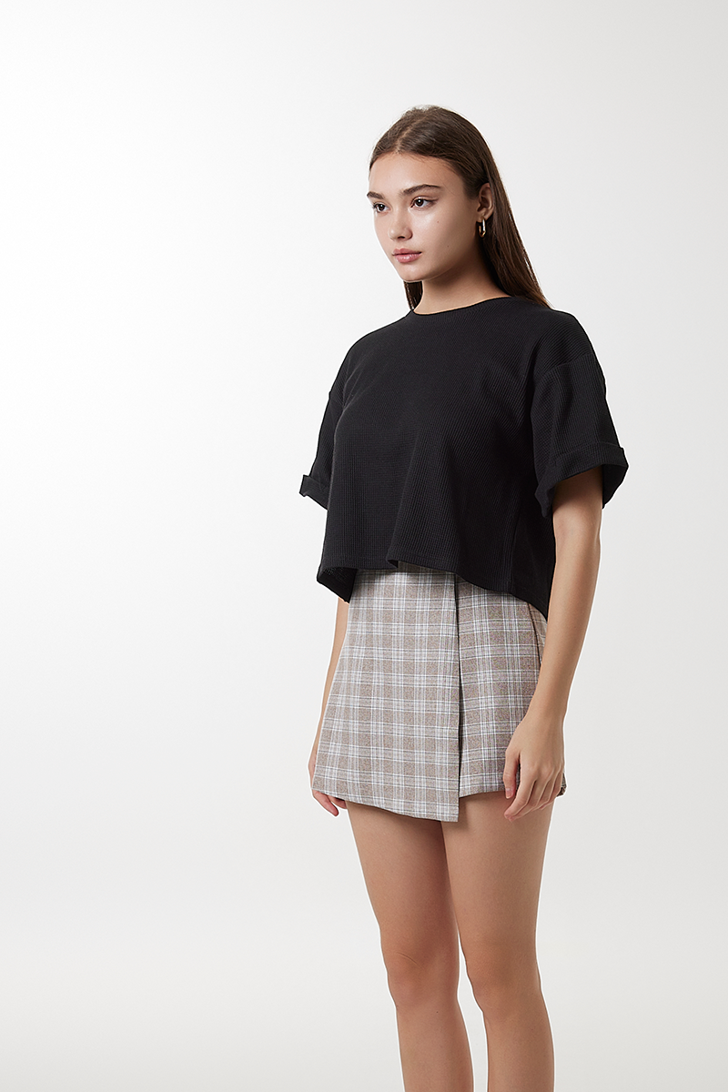 Nivya Boxy Tee in Black