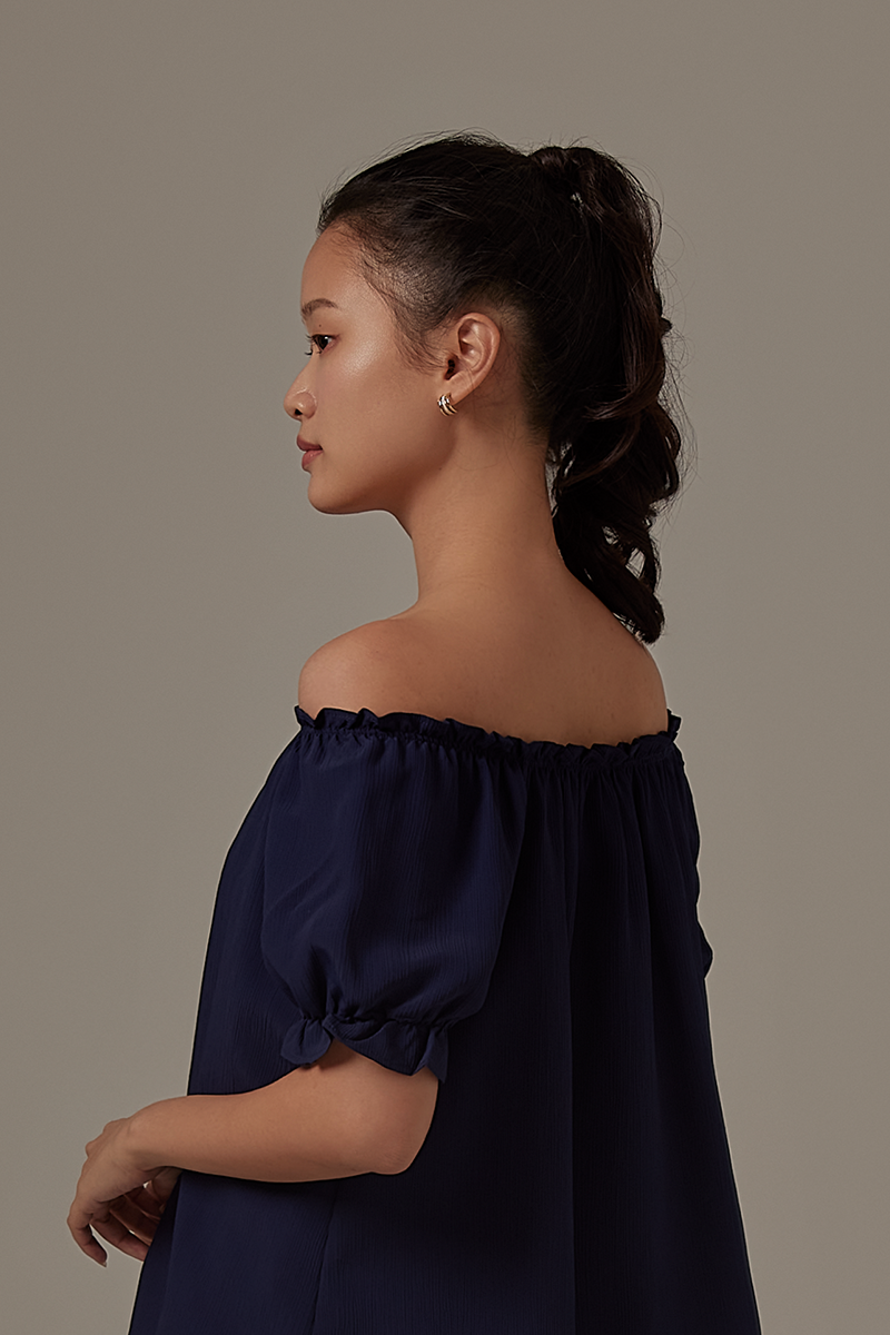 Lesia Off-Shoulder Blouse in Navy Blue