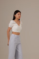 Geneva Front Twist Crop Top in White
