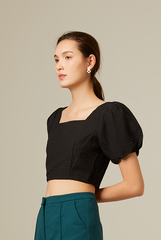Everdena Puff Sleeves Crop Top