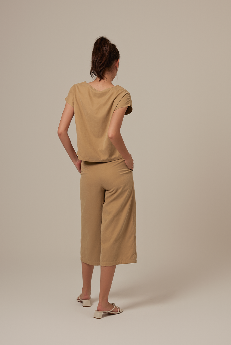 Popilyn Drop Sleeves Top in Khaki
